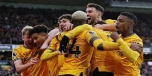 历史数据参考与心理因素-贝博体育