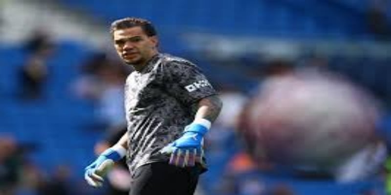 技术对比与现代门将标准- 贝博体育