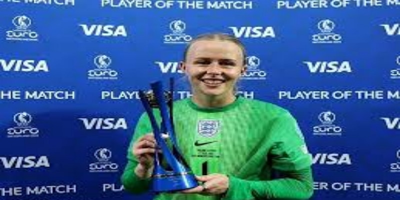 打破足坛性别壁垒：贝博体育解析Hayes为何站上风口浪尖-贝博体育